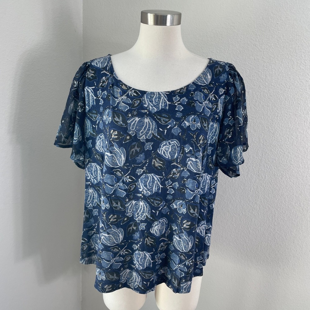 Lucky Brand Women Plus 1X Blue Floral Flutter Sleeve Cutout Back Knit Blouse Top